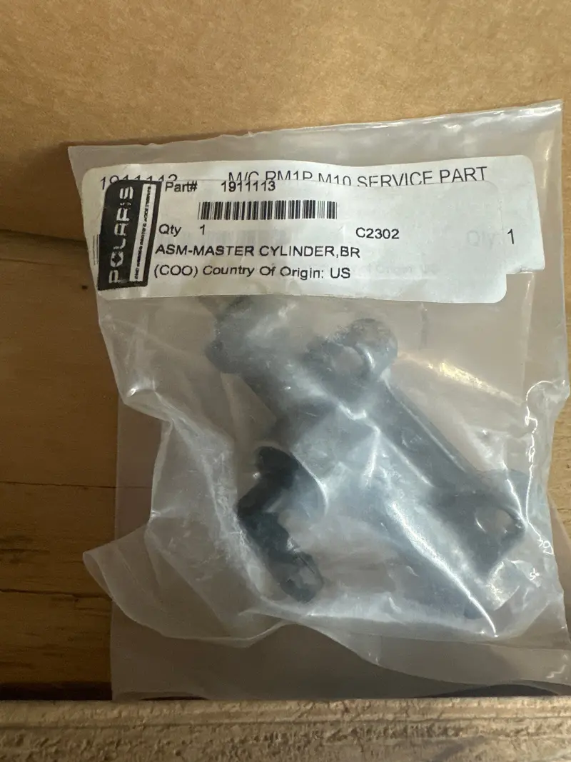 Rear Master Cylinder Brake Assembly, Part 1911113 1