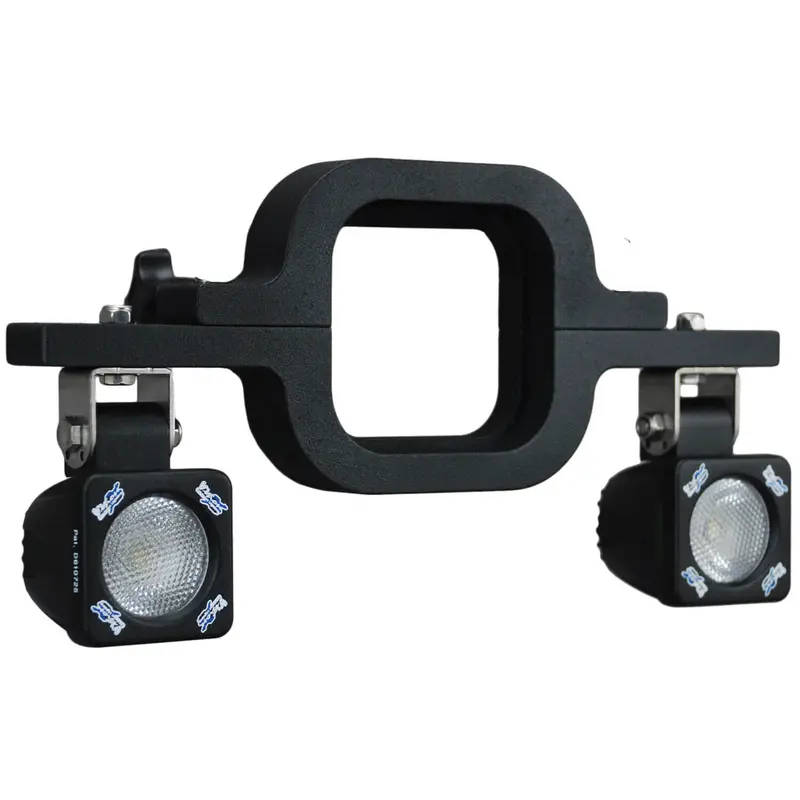 Solstice Trailer Hitch (With S1101 Lights) 1